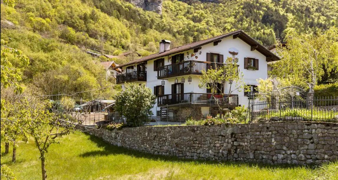 B&B Haus Senter Trambileno Buitenkant foto