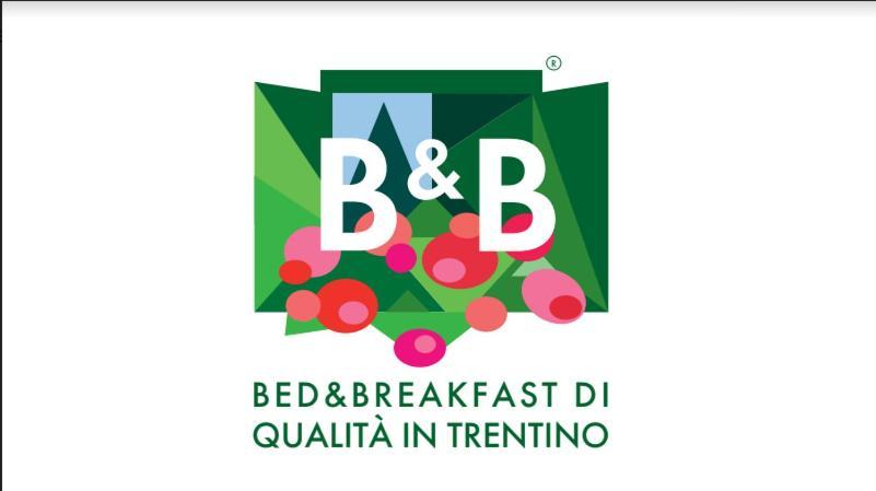 B&B Haus Senter Trambileno Buitenkant foto